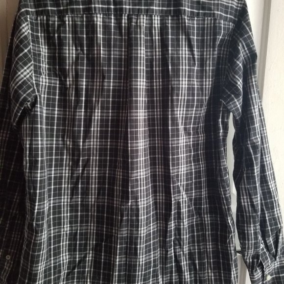 Size SM - Dockers Classic Fit Men's Plaid Button-Down Shirt - Picture 5 of 5